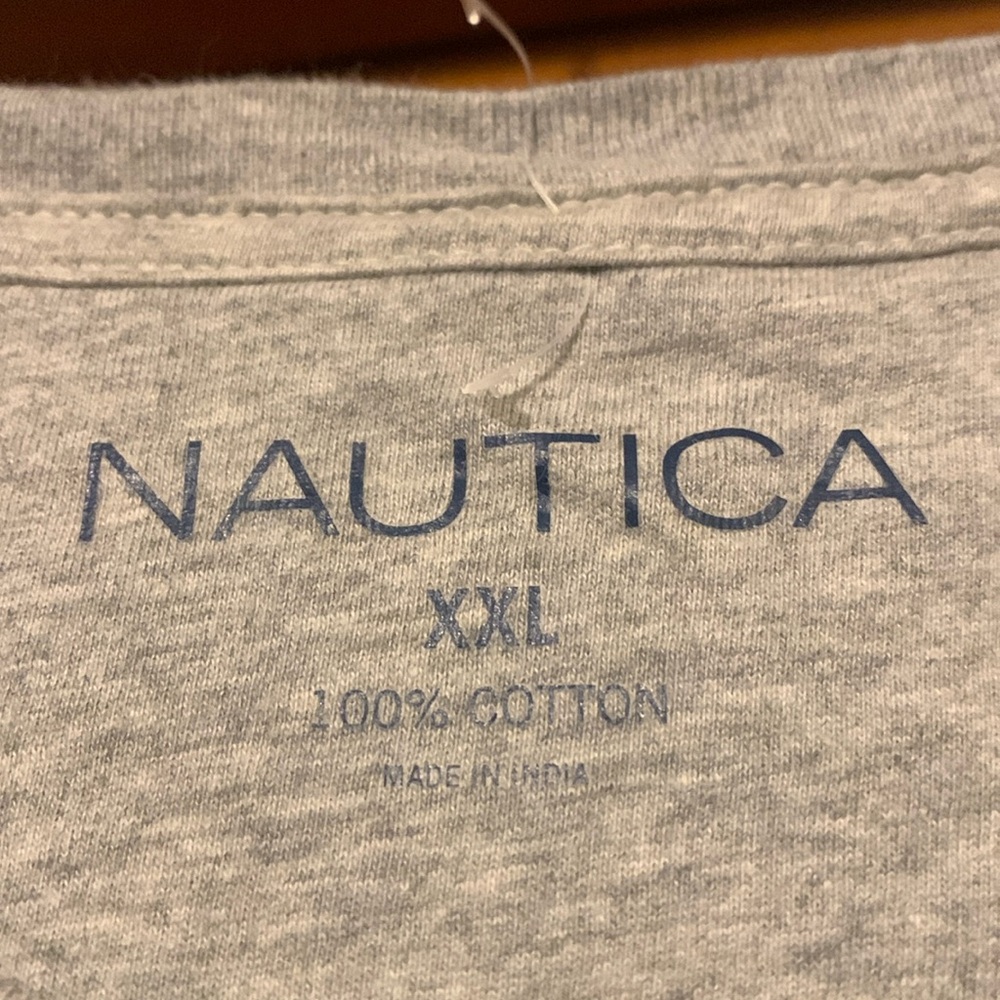 * 5/$5* Nautica Size XXL Gray Tee Shirt - Picture 2 of 6